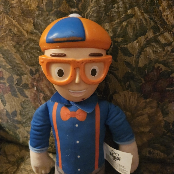 BLIPPI DOLL - Picture 2 of 4